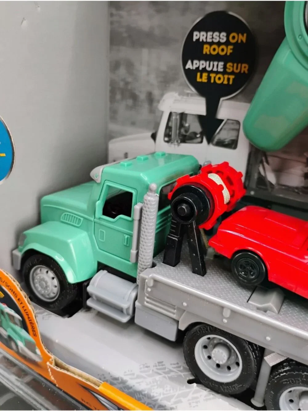 Driven By Battat RC Tow Truck With Car & Controller
